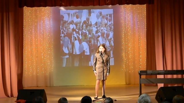 Районный тур областного фестиваля "Мы все можем"- 2015. Гамидова Дженнет "Не уроните шарик" смотреть онлайн