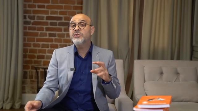 Прямой эфир. Как создавалась техника Demetrius. Дмитрий Вашешников смотреть онлайн