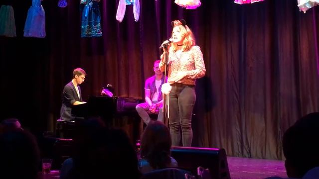 Georgina Hagen "Happy Working Song" смотреть онлайн