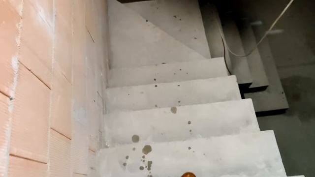 Видеотур по П-образной бетонной лестницы в Федоскино парк смотреть онлайн