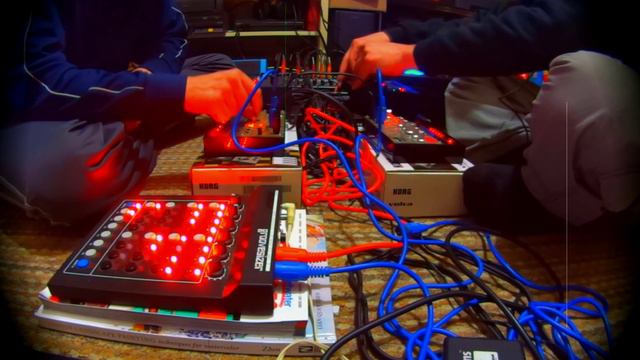 Korg Monotribe x2, Volca Keys/Bass, Groovesizer/XR-20(experiment 5) смотреть онлайн