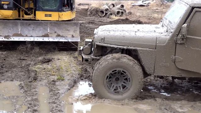Jeep Wrangler TJ biggest jump EVER!? смотреть онлайн