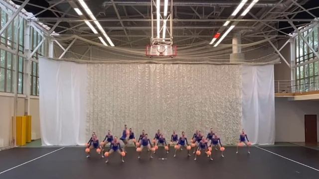 Cheerleading. Team Zvezdy Junior Pom ICU 2021.Чир спорт. Команда Звёзды юниоры фристайл ЧМ 2021. смотреть онлайн