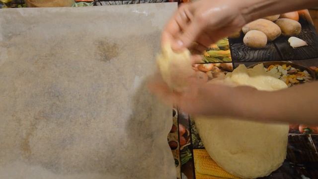 Сосиски в дрожжевом тесте / Выпечка / Slavic Secrets смотреть онлайн