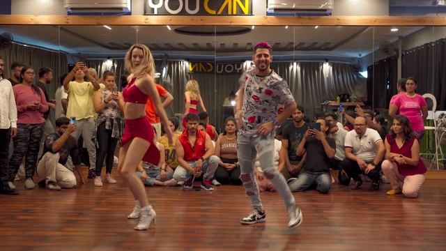 Te Espero - Prince Royce, Maria Becerra ◆ Bachata 2023 | Arnaldes y Bri | Bachata Footwork смотреть онлайн