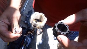 Как вытянуть втулку рулевой рейки без снятия самой рейки.