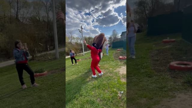 Дарите эмоции своим близким?Поздравление на День рождения? #эмоции #любовь #танцы смотреть онлайн