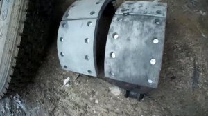 МАЗ меняем колодки