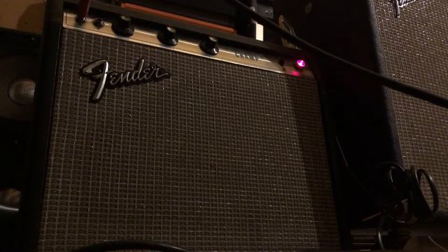 1970s Fender champ w/ mods смотреть онлайн