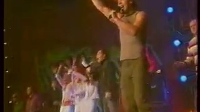 пример бумажный серпантин.avi смотреть онлайн