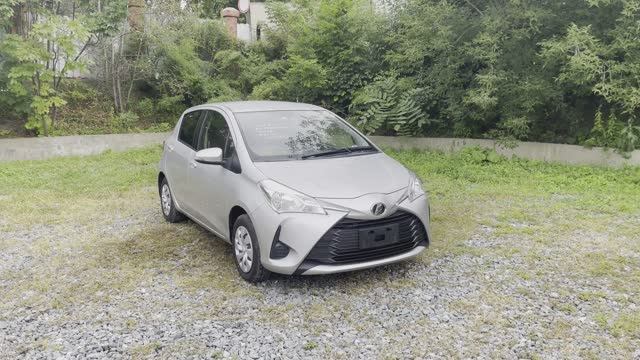 ? ? Обзор Toyota Vitz 2018 год, ? 3 поколение 2 рестайлинг в кузове KSP130, ?Комплектация F смотреть онлайн