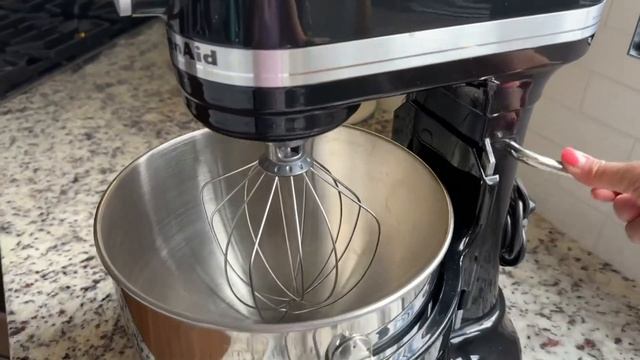 KitchenAid Classic Series 4 5 Quart Tilt Head Stand Mixer K45SS Review, Quality after generations a смотреть онлайн
