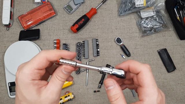 Отзыв после активного использования. EDC Трещотка TOPTUL CHEV0811. 1/4" мини 60 зубцов с шарниром. смотреть онлайн