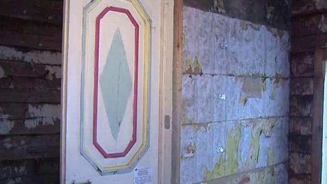 Под Вологдой восстанавливают интерьеры старинного купеческого дома смотреть онлайн