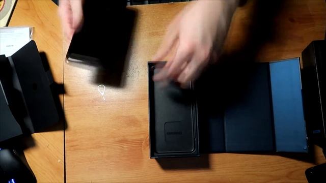 Samsung Galaxy S9+ Unboxing смотреть онлайн