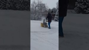 УСТАНОВКА РЕДУКТОРА ПРИВОДА КОЛЕС СНЕГОУБОРЩИКА ВМЕСТО ФРИКЦИОННОГО ДИСКА. ЧАСТЬ 2.