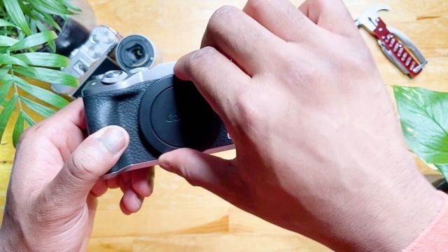 CANON M6 MARK II UNBOXING \\ Watch This Before You Buy The Canon M6 Mark II смотреть онлайн