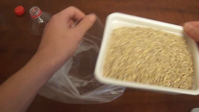 Как закрыть пакет герметично при помощи пластиковой бутылки /How to seal a pack with plastic bottle смотреть онлайн