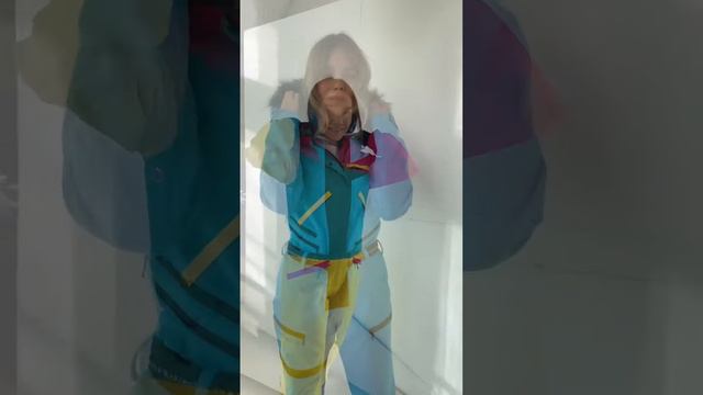 Женские горнолыжные комбинезоны | ВГОРЫ смотреть онлайн