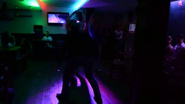 сальса-вечеринка Sandance в кгБар смотреть онлайн