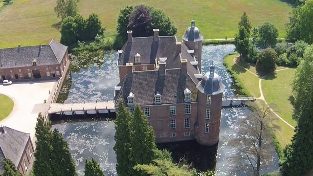 Doetinchem - Kasteel Slangenburg смотреть онлайн