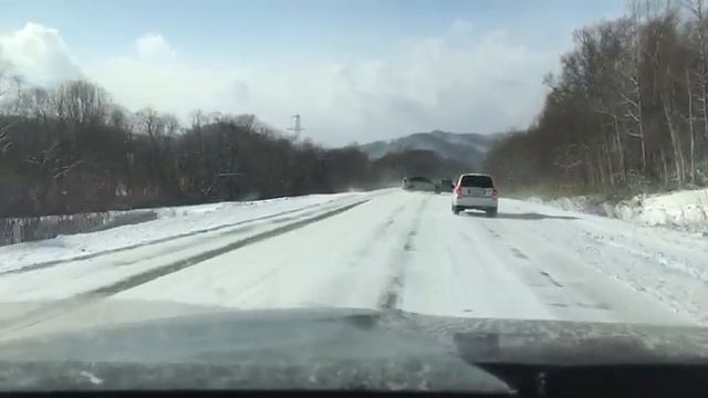 Toyota Land Cruiser закружило на дороге в районе Огоньков смотреть онлайн