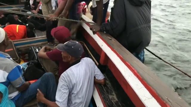 Возвращение с острова Пате смотреть онлайн