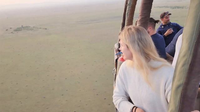 Полет на большом воздушном шаре Африка Кения смотреть онлайн