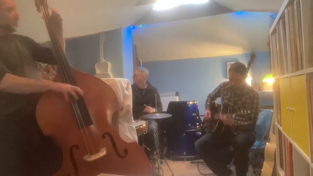 Trio rehearsal - Blues Instrumental (Swingo) смотреть онлайн