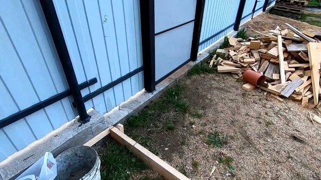 Бетонные ступени и отмостка возле дома смотреть онлайн