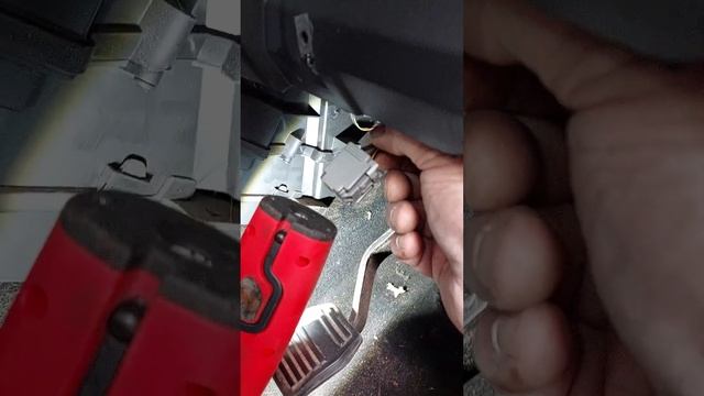 Ford fusion 2 heater resistor replacement April 2023 смотреть онлайн