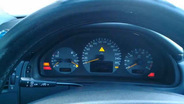 Холодный пуск Mercedes E260 W210 M112 2000г. смотреть онлайн