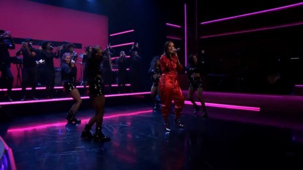 Demi Lovato - Sorry Not Sorry (Live On The Tonight Show Starring Jimmy Fallon)