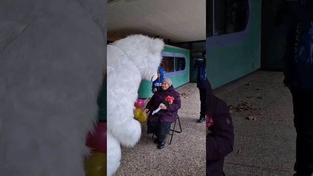 Самое трогательное поздравление для мамы смотреть онлайн