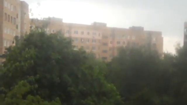 Гром гремит, земля трясётся, это наш бабай несётся ⚡☁🌌👻 смотреть онлайн