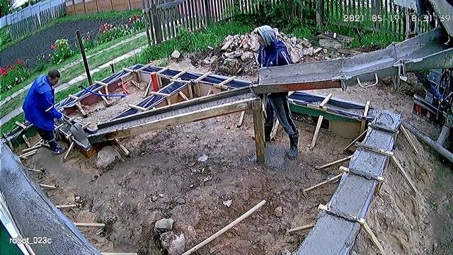 Ремонт на даче. Заливаем ленту фундамента бетоном. Свайно-ростверковый фундамент для пристройки. смотреть онлайн