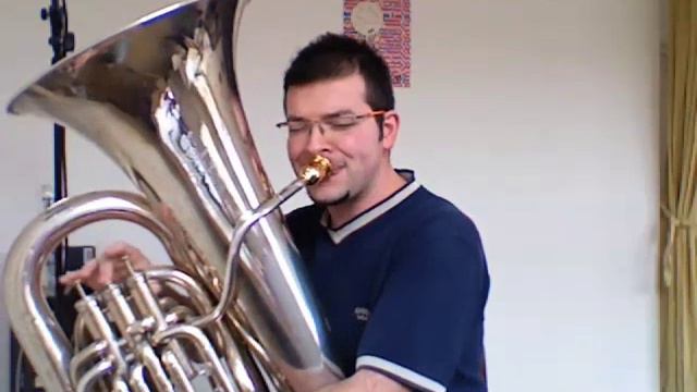Solo Tuba смотреть онлайн