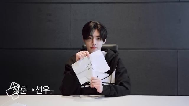 ENHYPEN на шоу «EN-O'CLOCK» Дружный лагерь (Часть 3), эпизод 97 смотреть онлайн