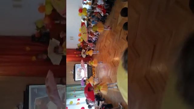 Танец с зонтиками "кап-кап" в детском саду, старшая группа смотреть онлайн