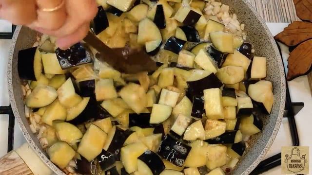 БАКЛАЖАНЫ, как грибы, жареные с луком в яйце !Простой рецепт!.mp4 смотреть онлайн