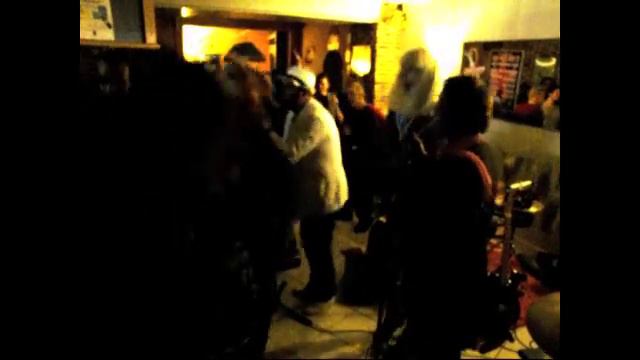 Martine chez les punks (SkaPunkFestXIII) смотреть онлайн