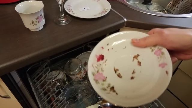 АШАН - ТЕСТИРУЕМ ТАБЛЕТКИ ДЛЯ ПОСУДОМОЙКИ смотреть онлайн