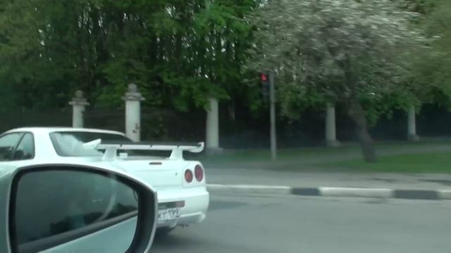 Nissan GT-R R35 HKS GT570 vs Nissan GT-R R34 800hp смотреть онлайн