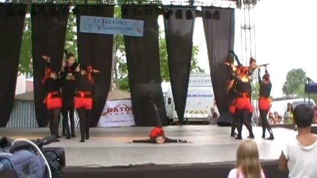 Molitva- Marija Serifovic- Street Dance School White Cats előadásában смотреть онлайн