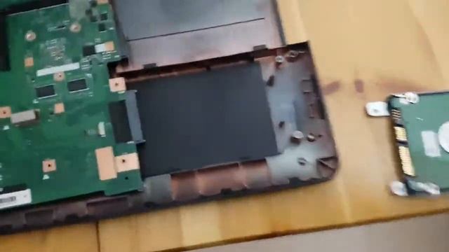 РАЗБОРКА ASUS R752L ЗАМЕНА ЖЕСТКОГО ДИСКА ДОБАВЛЕНИЕ ПЯМЯТИ смотреть онлайн