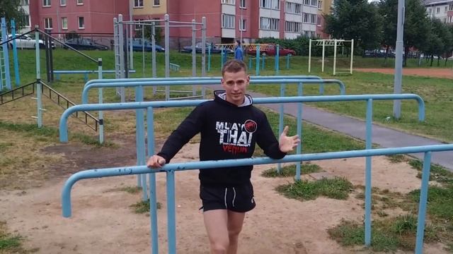 Топ 5 упражнений для развития: грудных, плеч и трицепсов в уличных условиях!!! смотреть онлайн