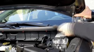 Установка газового упора капота Nissan X-Trail T32