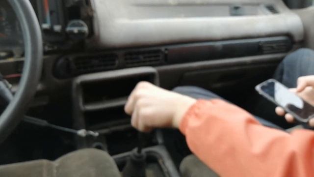Нашли брошенные тачки и 16 этажку смотреть онлайн