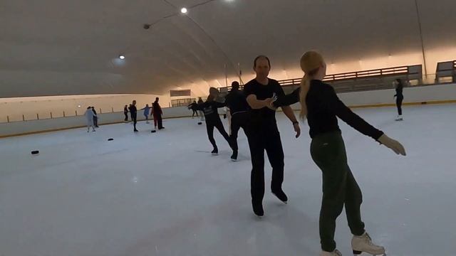 2021 10 10 Тренировка любителей фигурного катания смотреть онлайн