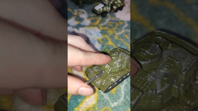 модели военной техники.такси и трактор.мультик. models of military equipment.taxi, tractor.cartoon. смотреть онлайн